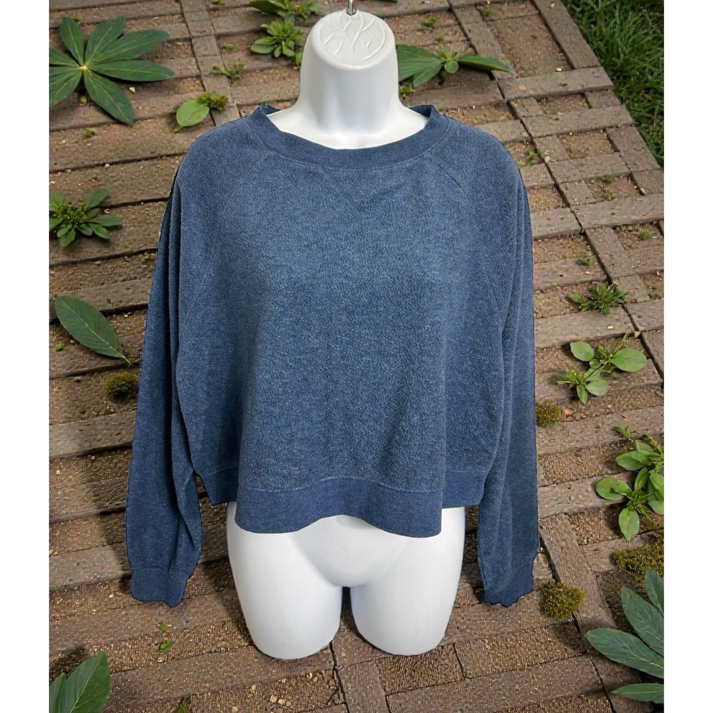 Colsie Blue Fleece Crop Top Sz M Over-Sized Long-Sleeve Sweatshirt Casual